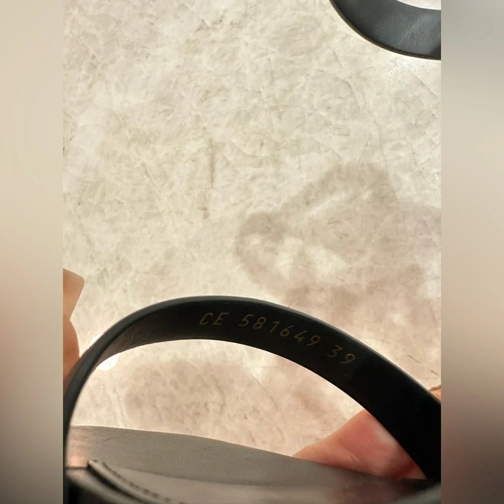 YSL Heels - Picture 4 of 5